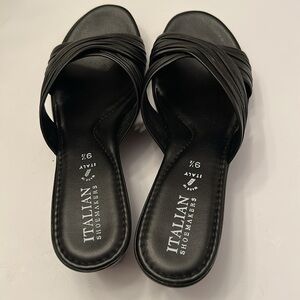 Italian Shoemakers Women's Black Sandals